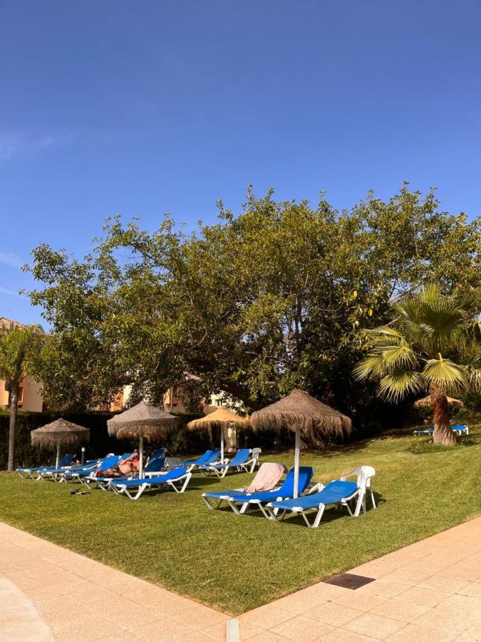 Vistas Al Mar Marbella Del Este Buitenkant foto